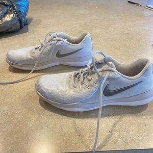 Womens size 9 Nike shoes